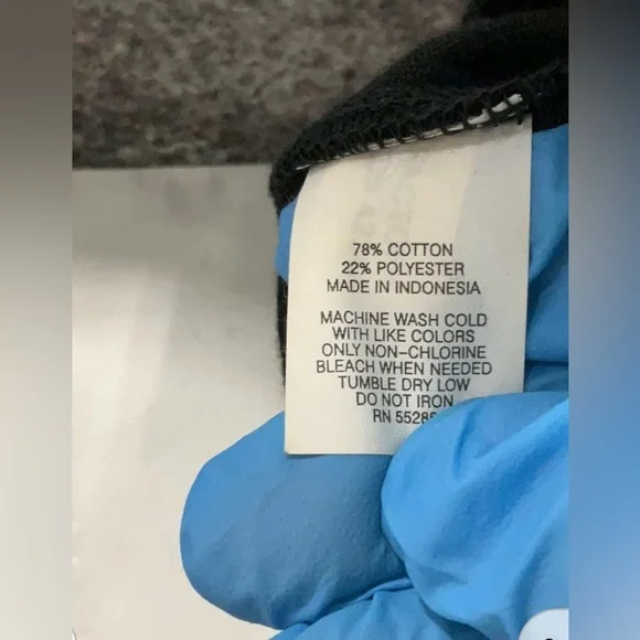 🦋2 For $50🦋Black Velour Zip-Up Hoodie - Picture 5 of 6